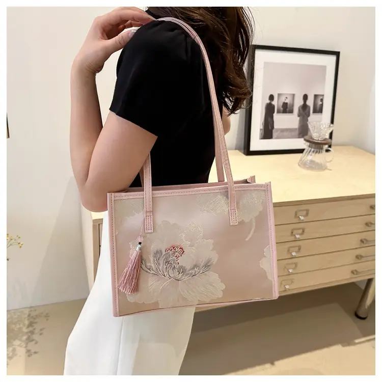Luxury Embroidered Butterfly Tote Bag for Women — feature 16
