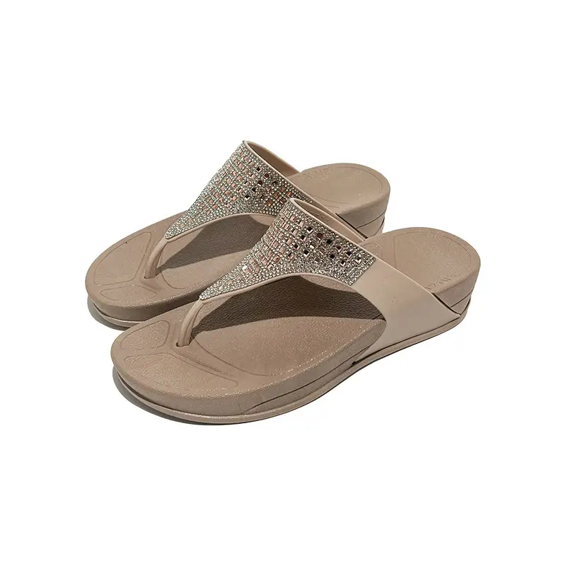 Xinzhili 2025 Cross-Border Slippers for Women, Fashionable Bright Diamond Flip-Flops, Summer Thick-Soled Beach Sandals