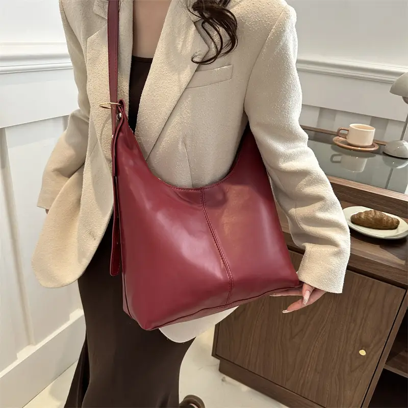 Vintage Red Leather Shoulder Bag for Women 2024 - Image 7