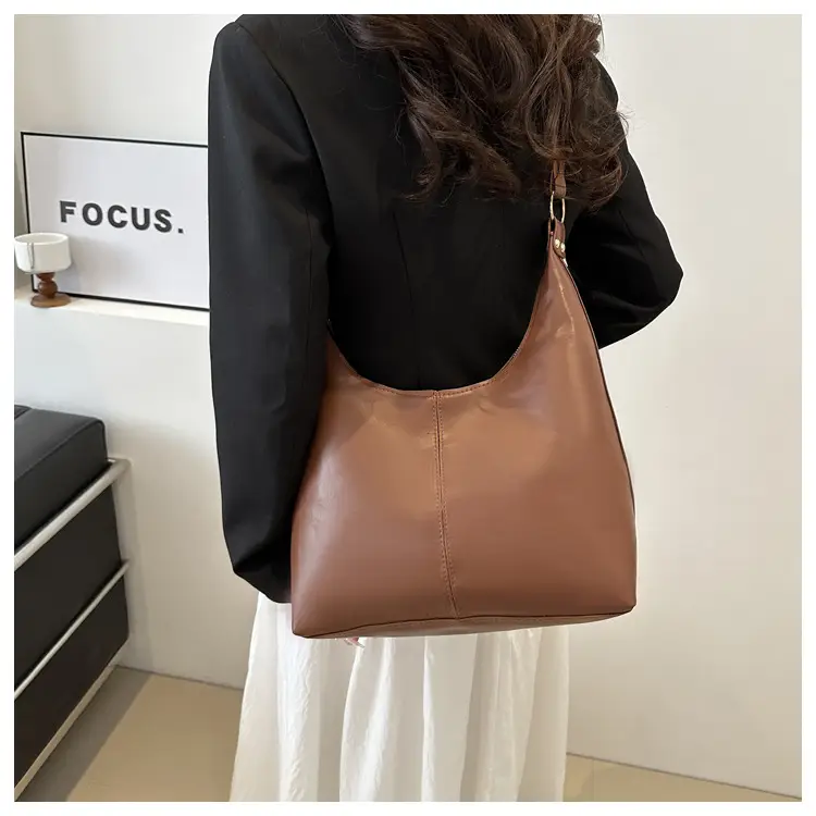 Vintage Red Leather Shoulder Bag for Women 2024 — feature 16