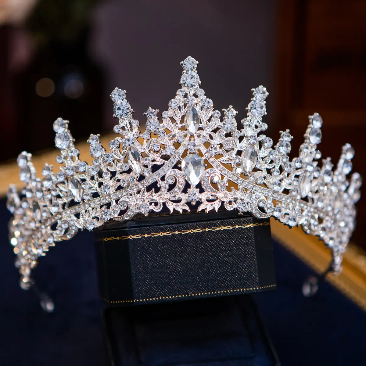 European & American Cross Border Bride Crown Crystal Birthday Headwear Vintage Queen Hair Accessories Ball Crown Original Wholesale