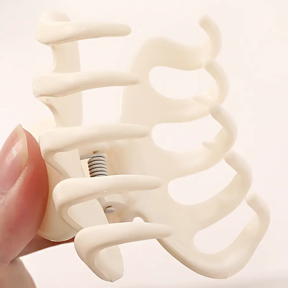 Korean Style Hair Clip for Women with Spring Clip