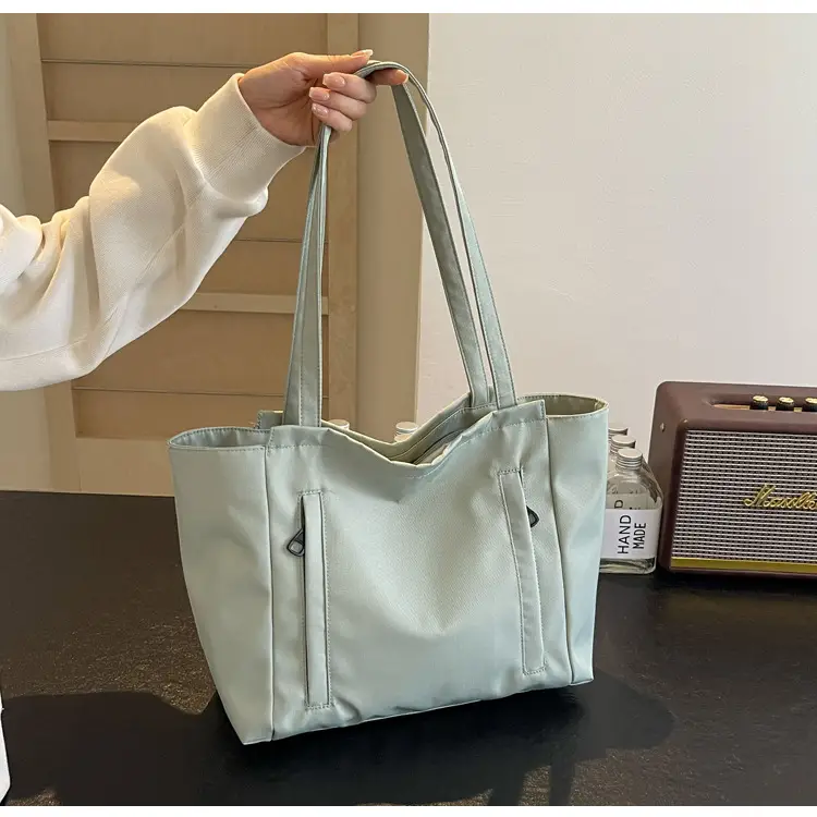 Women's Large Capacity Grey Nylon Tote Bag — feature 18