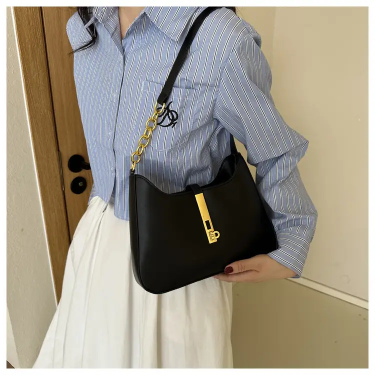 Women's Retro Crossbody Bag Brown Gold Chain — feature 14