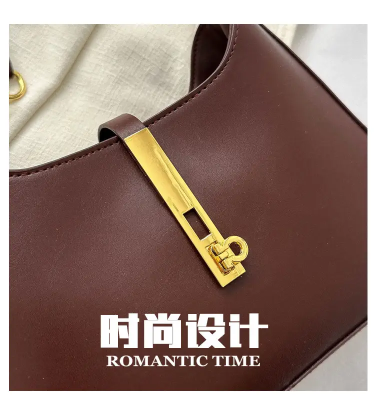 Women's Retro Crossbody Bag Brown Gold Chain — feature 3