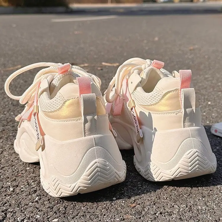Torre Shoes Women's 2024 New Explosions Summer Thick-soled Mesh Shoes Ins Trendy Korean All-match Niche White Shoes - Image 5
