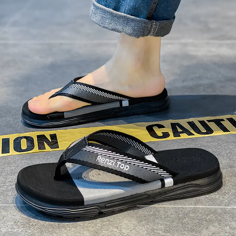 Men's Black Strap Clip Sandals Summer Wear