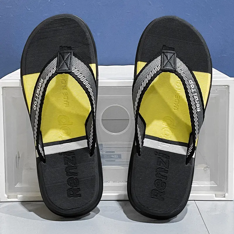 Men's Black Strap Clip Sandals Summer Wear