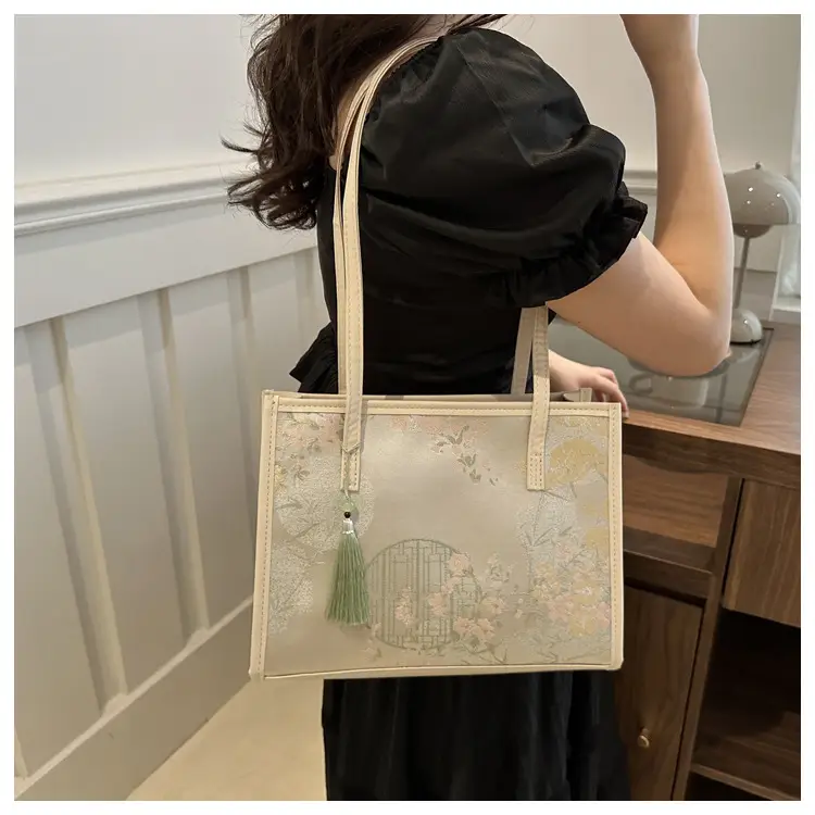 Women's Embroidered Flower Shoulder Bag Large Capacity Black — feature 9