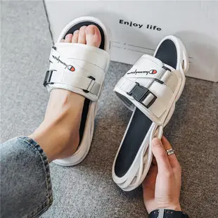 Men's Flip-Flops Lightweight Summer Outdoor Distinctive Sandals 2025 Fashionable New Sandals Outwear Microfiber Leather Slippers Trendy — feature 11