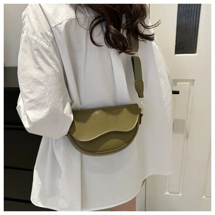 Pink Semi-Circular Chain Strap Shoulder Crossbody Bag - Image 10