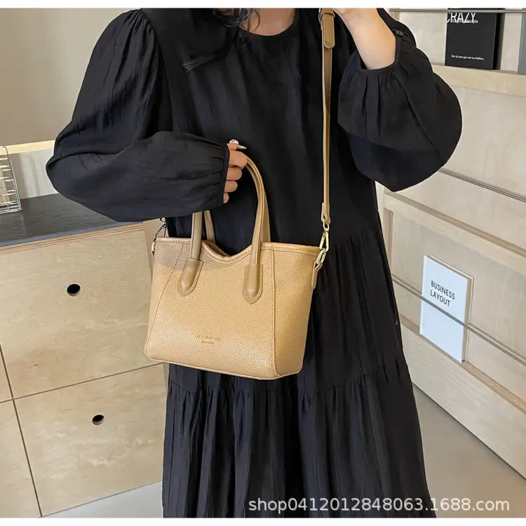 Pink Women's Portable Crossbody Bag 2024 New Arrival — feature 18