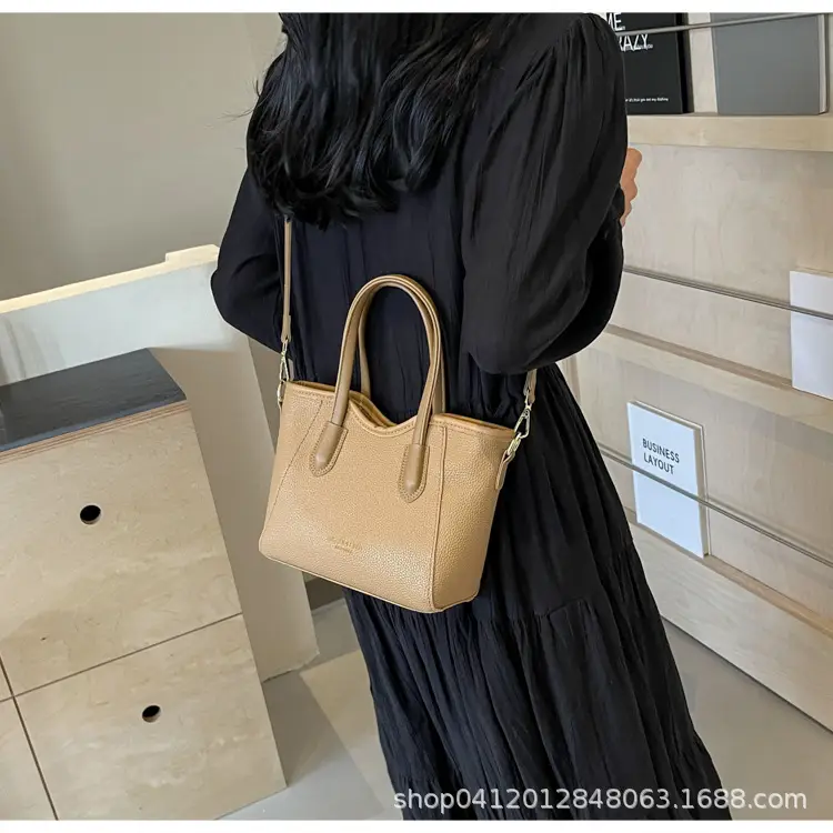 Pink Women's Portable Crossbody Bag 2024 New Arrival — feature 19