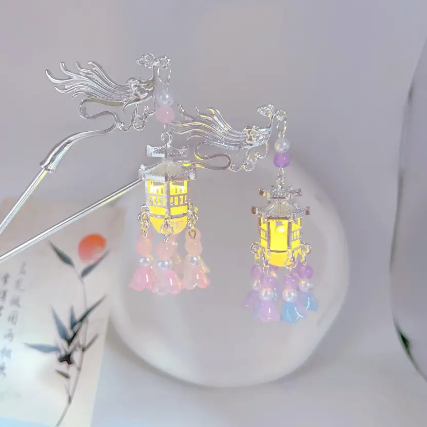 Palace Silver Luminous Lantern Hairpin with Wind Chime — feature 6