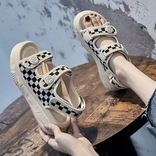 2025 Men Casual Korean Slippers White Red Blue — feature 3