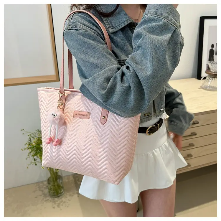 Women Large Shoulder Bag 2025 New Style Cream Chevron — feature 12