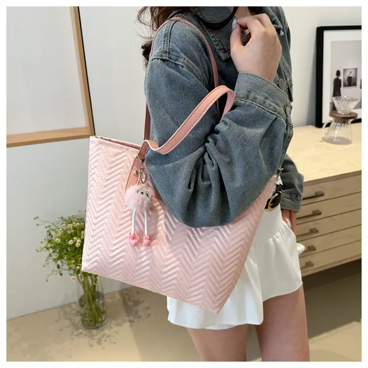Women Large Shoulder Bag 2025 New Style Cream Chevron — feature 13