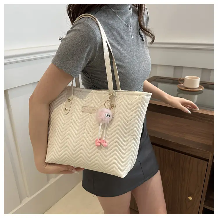 Women Large Shoulder Bag 2025 New Style Cream Chevron — feature 8
