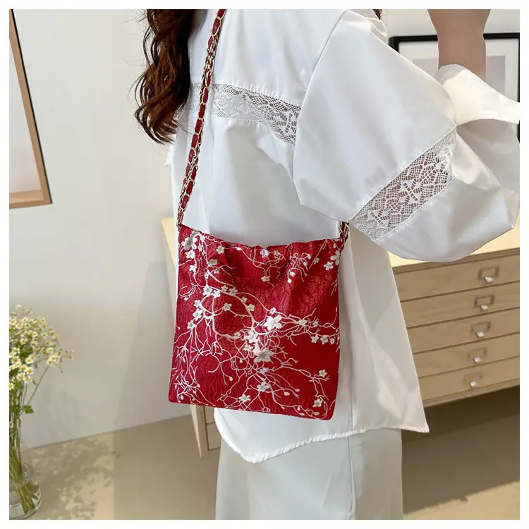 New Chinese Style Women's Bag with Butterfly Chain Crossbody — feature 14