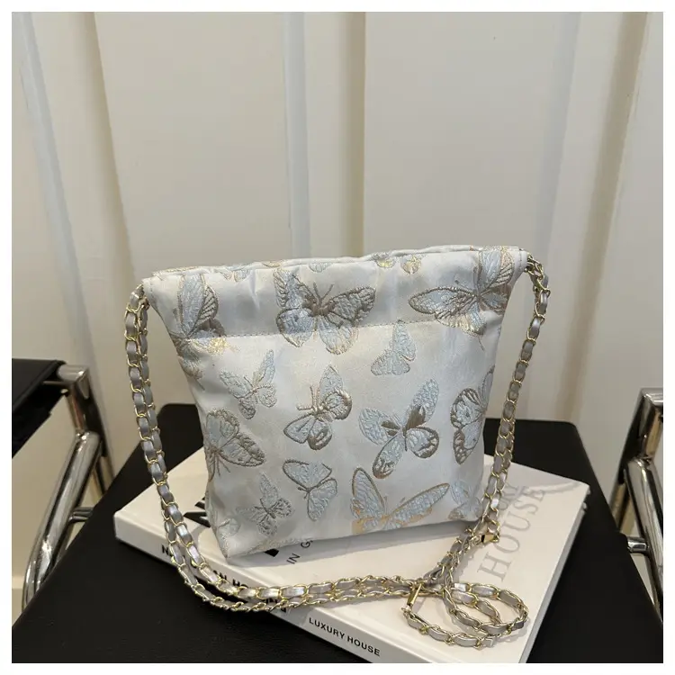 New Chinese Style Women's Bag with Butterfly Chain Crossbody — feature 21