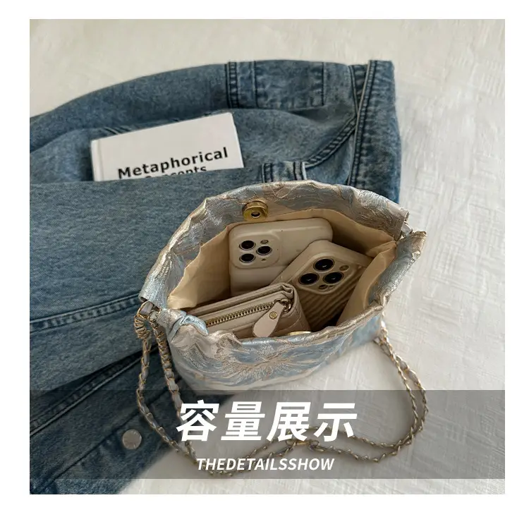 New Chinese Style Women's Bag with Butterfly Chain Crossbody — feature 6