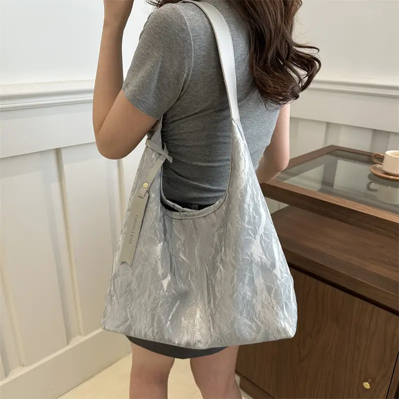 2025 Summer Women's Silver Shoulder Bag Office Commuter Tote