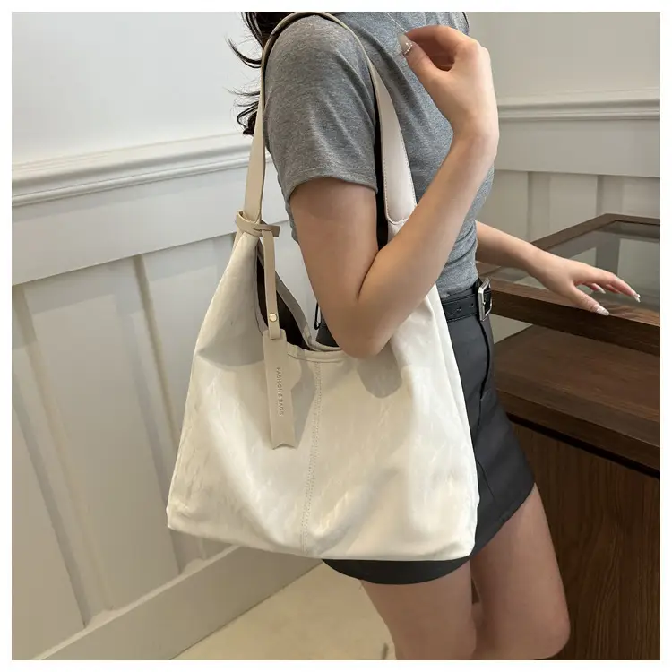 2025 Summer Women's Silver Shoulder Bag Office Commuter Tote — feature 9