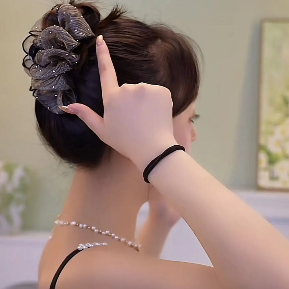 Black Butterfly Flower Hair Clip for Women — feature 11