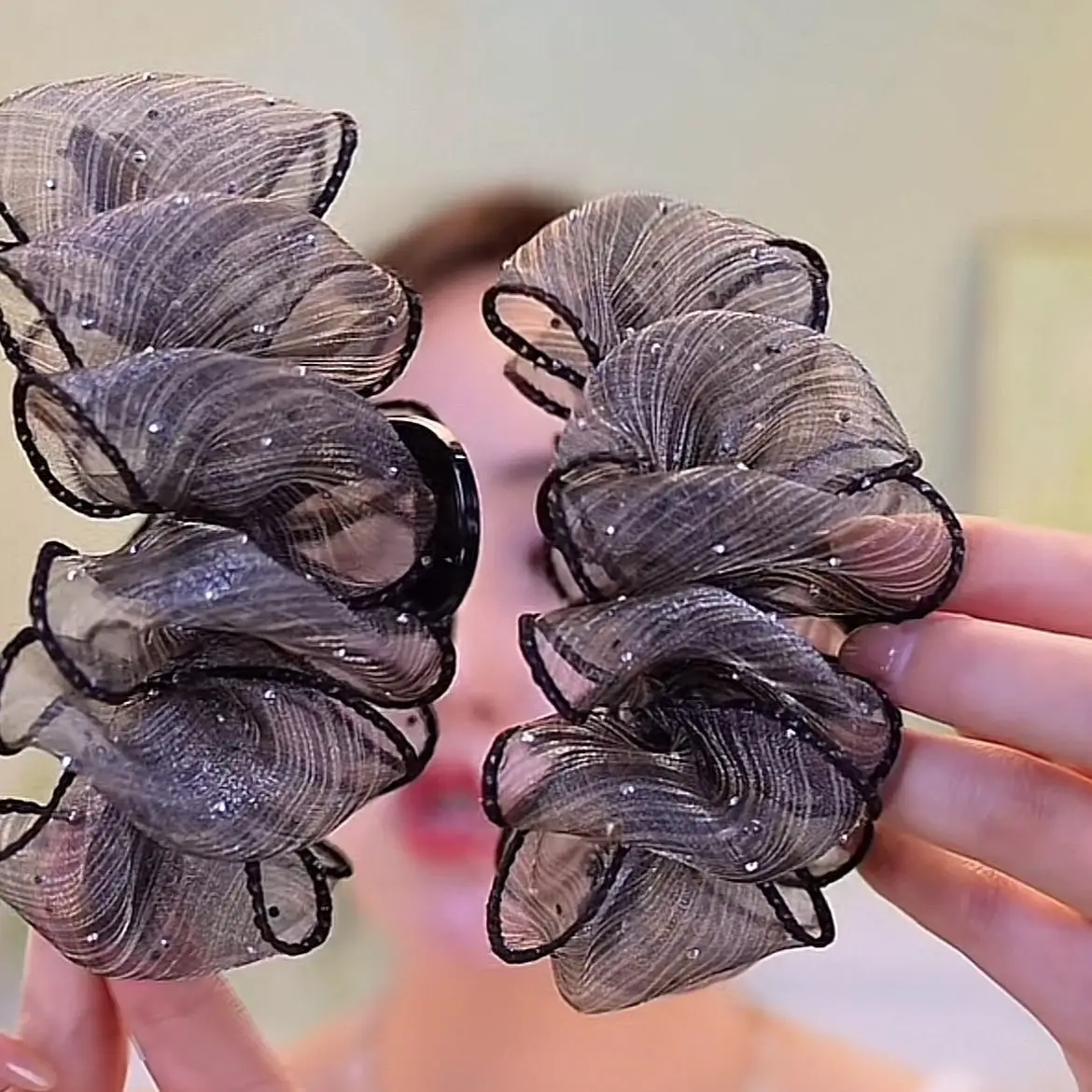 Black Butterfly Flower Hair Clip for Women — feature 2