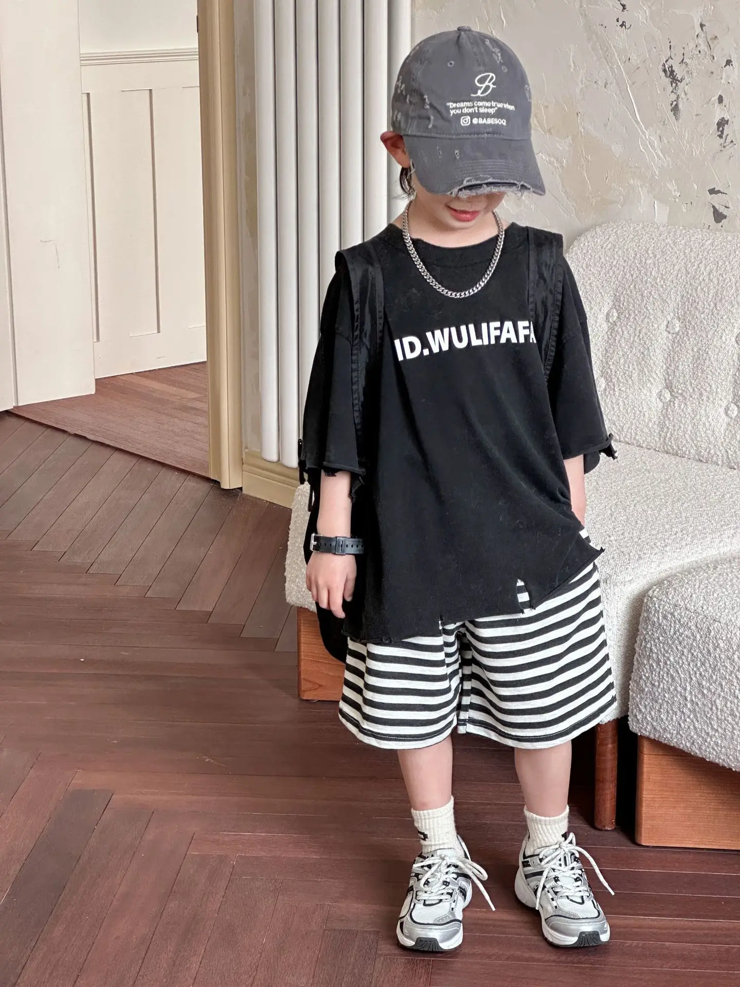 Pink Asymmetrical Kids T-Shirt with Cap & Shorts — feature 20