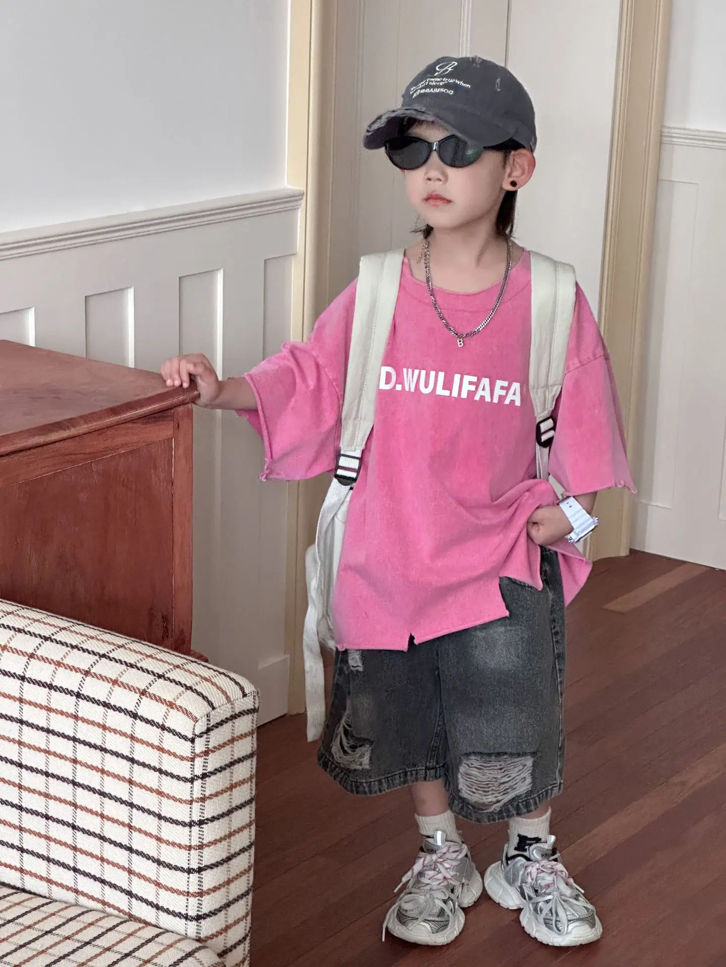 Pink Asymmetrical Kids T-Shirt with Cap & Shorts — feature 38
