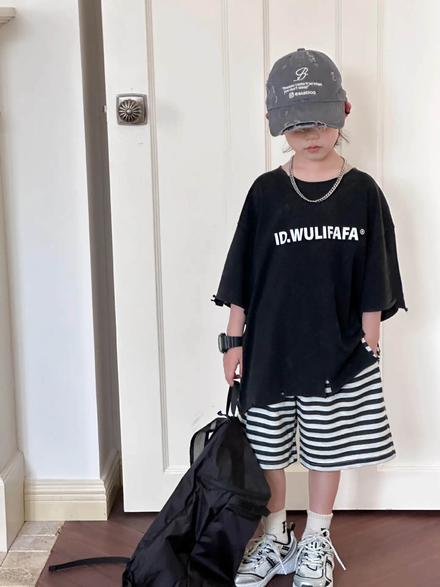 Pink Asymmetrical Kids T-Shirt with Cap & Shorts — feature 9