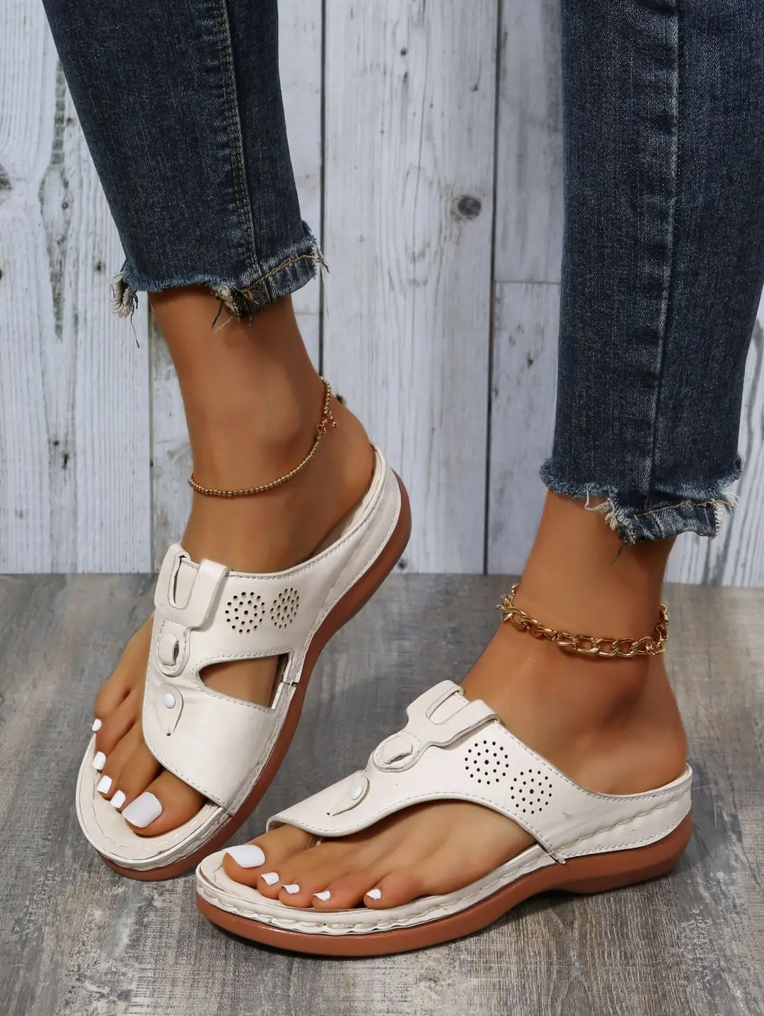 Foreign Trade Large Size Women's Slippers 2026 Spring and Summer New European and American Fashion Wedge Flip-Flops for Outdoor Wear Beach Women's Slippers — feature 13
