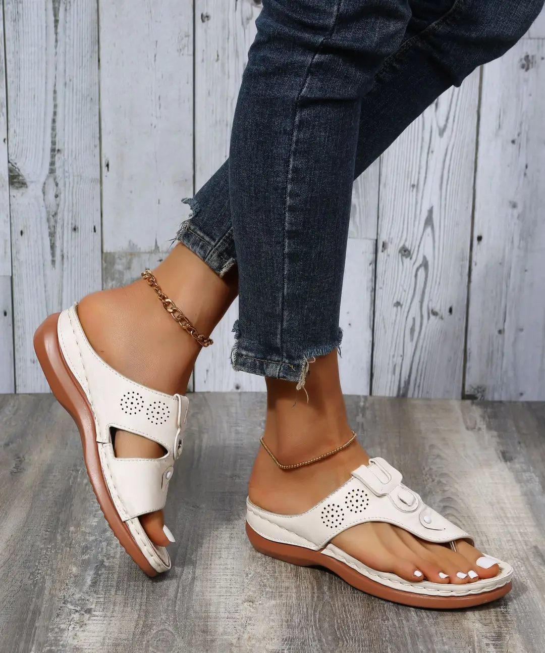 Foreign Trade Large Size Women's Slippers 2026 Spring and Summer New European and American Fashion Wedge Flip-Flops for Outdoor Wear Beach Women's Slippers — feature 16