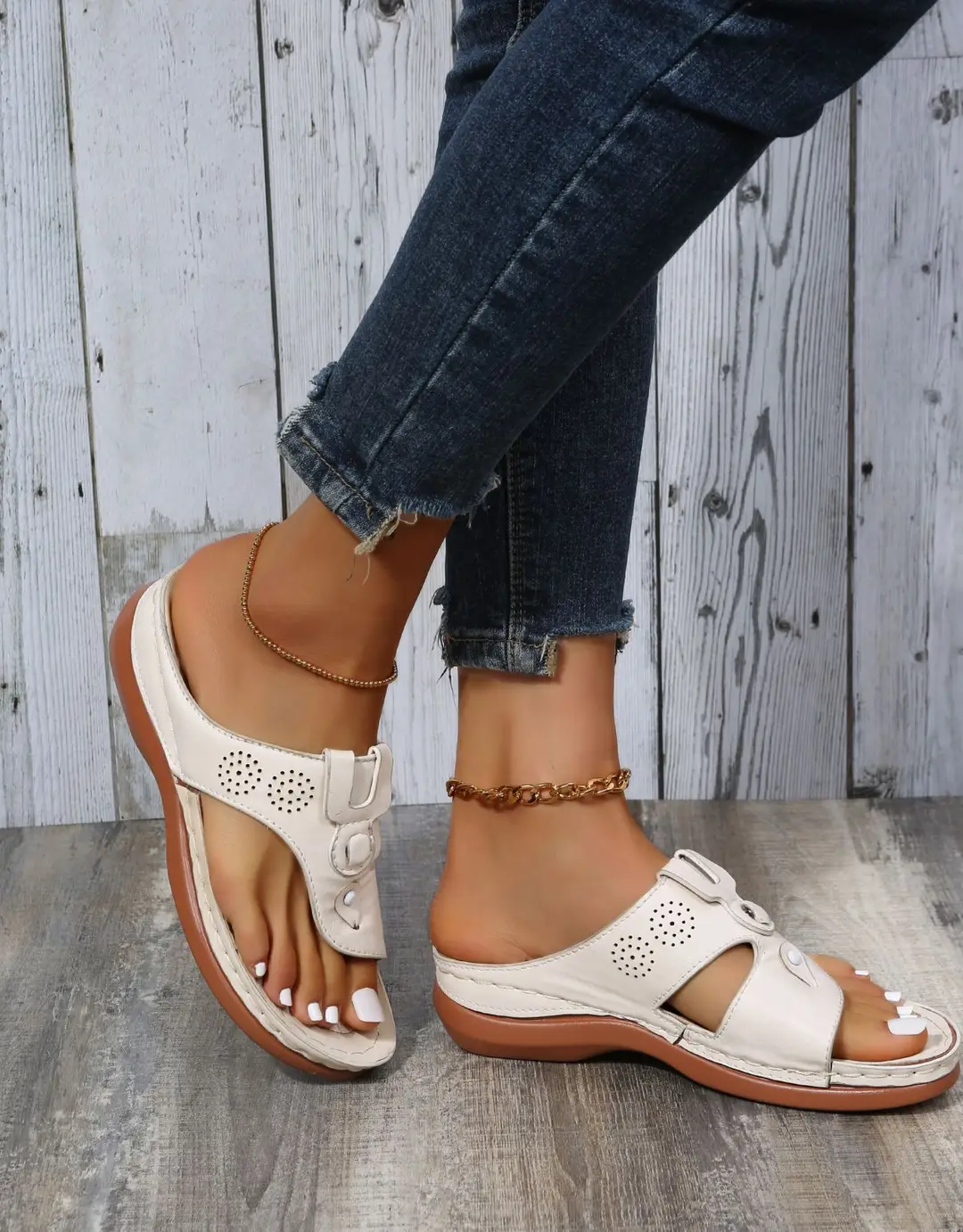 Foreign Trade Large Size Women's Slippers 2026 Spring and Summer New European and American Fashion Wedge Flip-Flops for Outdoor Wear Beach Women's Slippers — feature 17
