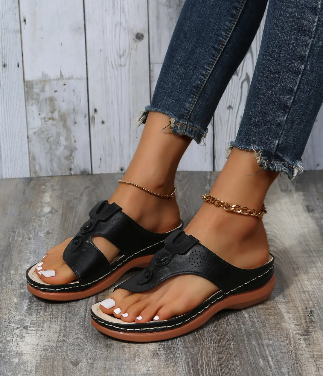 Foreign Trade Large Size Women's Slippers 2026 Spring and Summer New European and American Fashion Wedge Flip-Flops for Outdoor Wear Beach Women's Slippers — feature 4