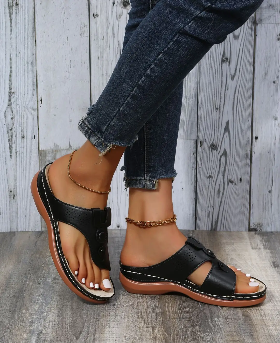 Foreign Trade Large Size Women's Slippers 2026 Spring and Summer New European and American Fashion Wedge Flip-Flops for Outdoor Wear Beach Women's Slippers — feature 5