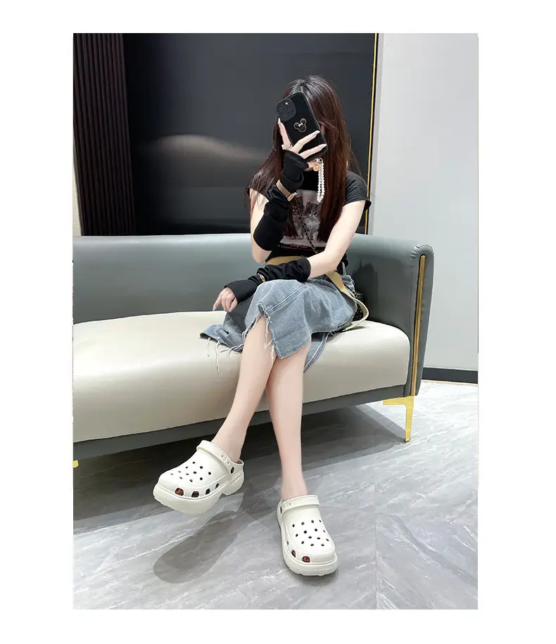 Snow house hole shoes women cross hole shoes eva hole shoes thick bottom hole shoes hole slippers factory wholesale — feature 13