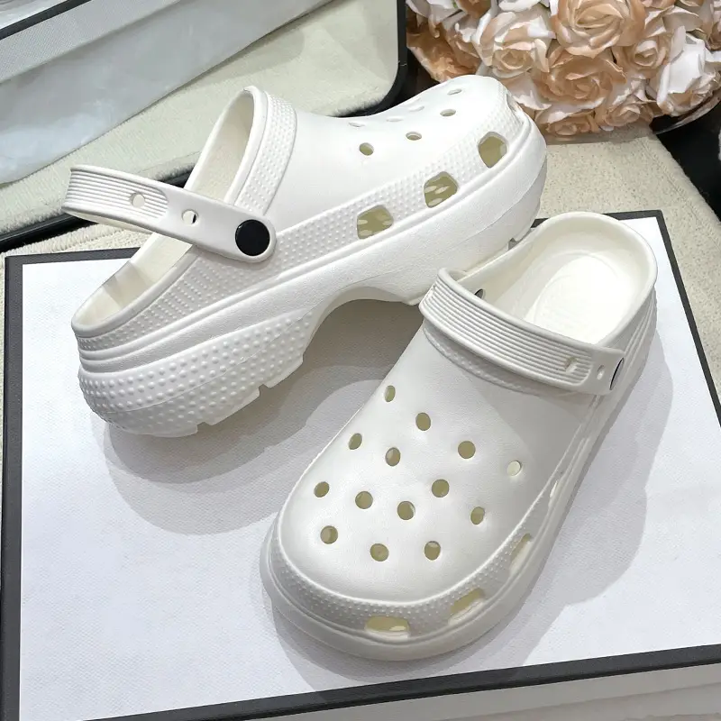 Snow house hole shoes women cross hole shoes eva hole shoes thick bottom hole shoes hole slippers factory wholesale - Image 2