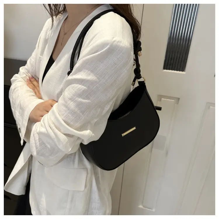 Black Half-Moon Crossbody Bag for Women 2025 — feature 17