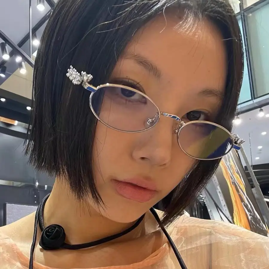 Oval Diamond Metal Sunglasses for Women - Image 6