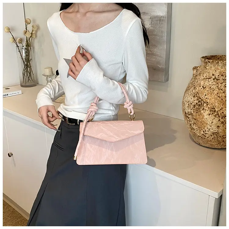 Women's Creamy Square Shoulder Messenger Bag 2024 — feature 19