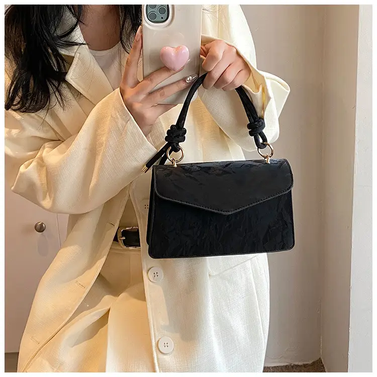 Women's Creamy Square Shoulder Messenger Bag 2024 — feature 26