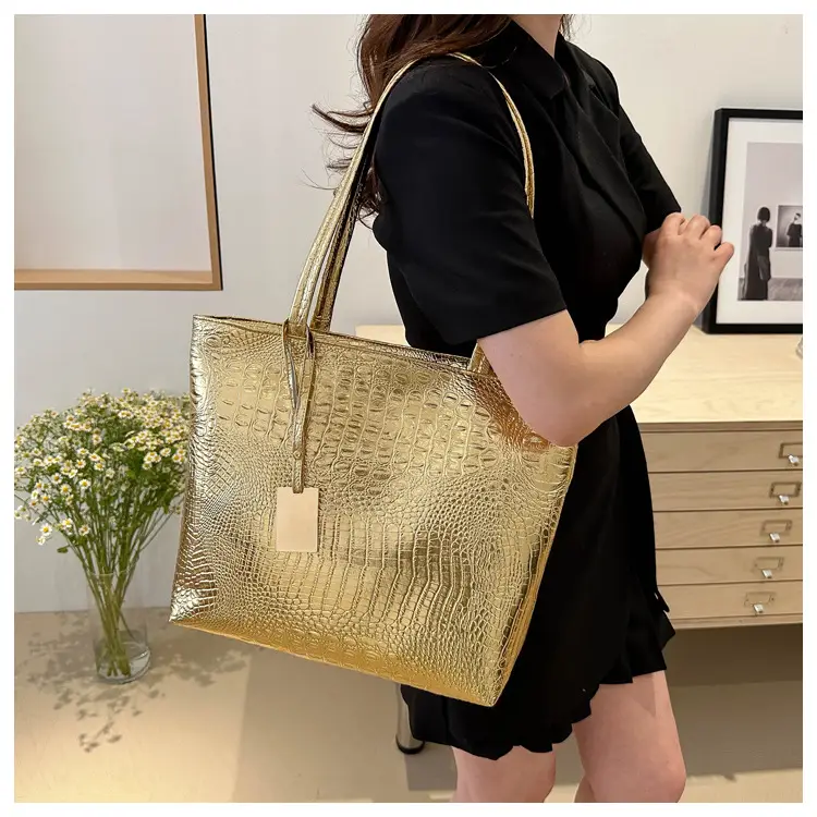 2024 Black Crocodile PU Shoulder Bag for Women — feature 13