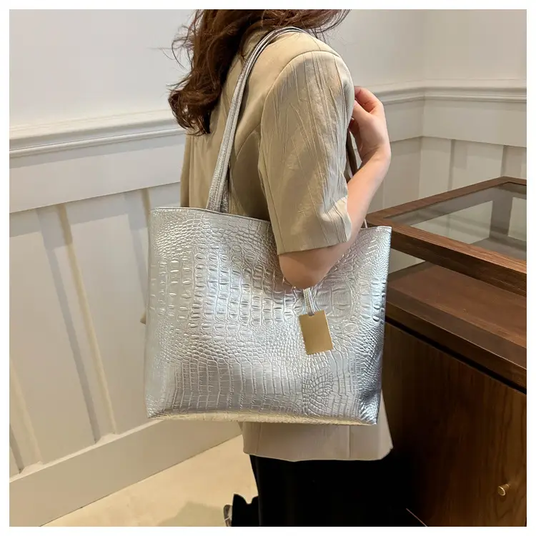 2024 Black Crocodile PU Shoulder Bag for Women — feature 9