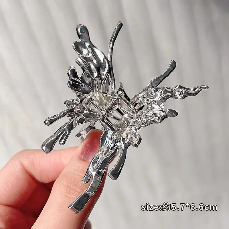 Elegant Shark Clip Hair Accessory for Women - Image 11