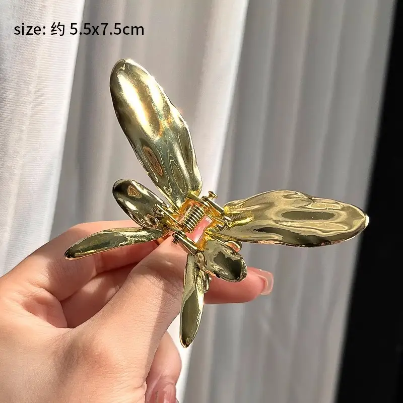 Elegant Shark Clip Hair Accessory for Women - Image 14