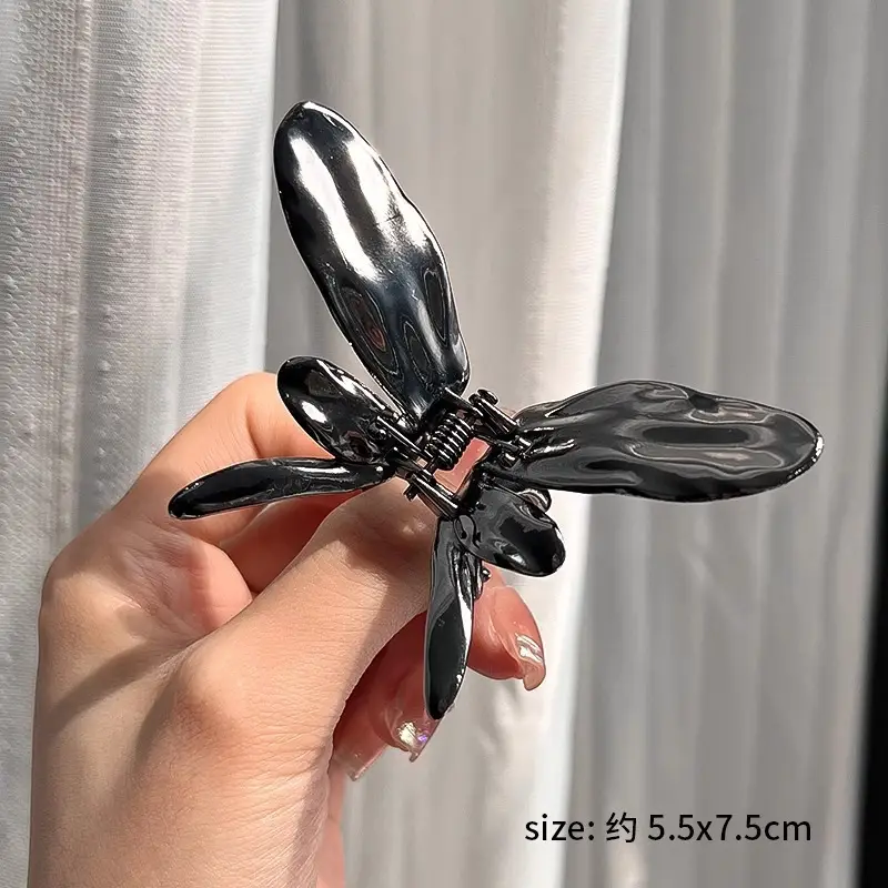 Elegant Shark Clip Hair Accessory for Women - Image 15