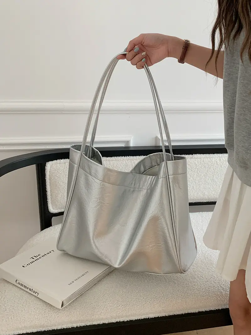 Silver Retro Large Capacity Tote Bag for Women - Image 4