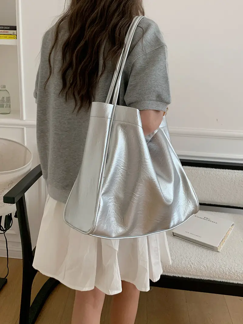 Silver Retro Large Capacity Tote Bag for Women - Image 5